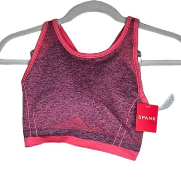 NEW Spanx S Seamless Sculpt Bra Pink Sports Bra Coverage Cross Back Gym - Picture 1 of 3